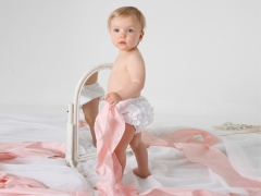 Quando um bebê começa a ficar de pé?