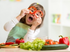 ما هي الفيتامينات الأنسب للأطفال بعمر 7 سنوات؟