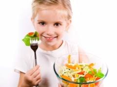 أيهما أفضل لاختيار الفيتامينات لطفل عمره 6 سنوات؟