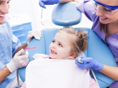 Tratamento de dentes de leite em crianças