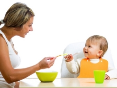 In welchem ​​Alter können Sie einem Baby eine Perlgerste geben?