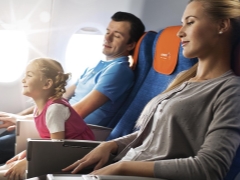 Regras para transportar crianças no avião e seus pertences