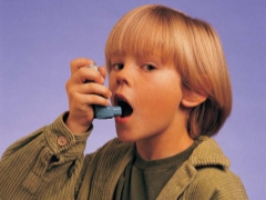 Bronchial hika sa isang bata: sintomas at paggamot
