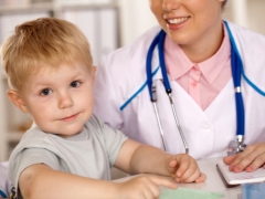 Lymphadenitis sa mga bata: ang mga sintomas at paggamot ng isang bata na may pamamaga ng mga lymph node