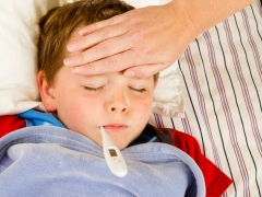 Symptome und Behandlung von Pseudotuberkulose bei Kindern
