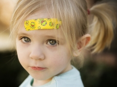 Heilmittel gegen Quetschungen und Verstauchungen für Kinder
