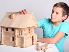 Wooden constructors House: a variety of models and features of choice