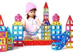 البناء المغناطيسي Magformers