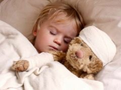 Hirntumor bei Kindern: Symptome und Behandlung