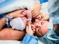 Kaiserschnitt oder natürliche Geburt: alle Vor- und Nachteile