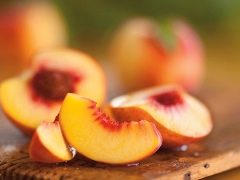 Kacang semasa mengandung dan menyusu: faedah dan kecederaan, tip makan