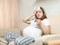 O que fazer com um resfriado, corrimento nasal ou tosse no terceiro trimestre da gravidez?