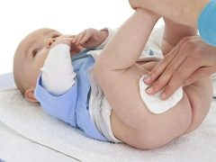 Ruam lampin pada bayi baru lahir: dari penampilan ke rawatan