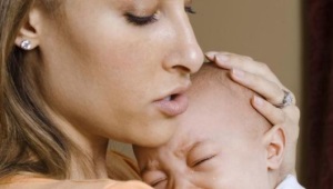 Bakit ang mga sanggol ay may colic at kung paano mapupuksa ang mga ito?
