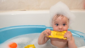 Termometer air bayi