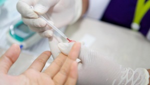 Pinalaki ang bilang ng platelet sa dugo ng isang bata