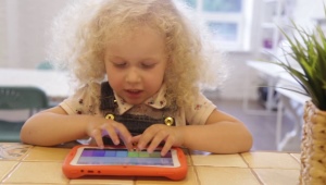 Tablet kanak-kanak PlayPad 3