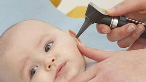 Mga sintomas at paggamot ng purulent otitis sa isang bata