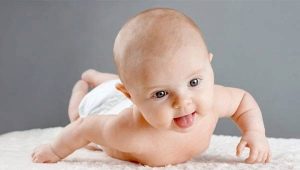 كيف نعلم الأطفال الرول على البطن على الظهر؟