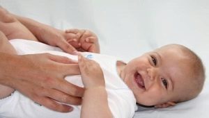 كيفية تدليك طفل لمدة 6-8 أشهر؟