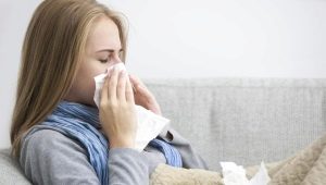 Apa yang perlu dilakukan dengan hidung, batuk atau batuk yang sejuk pada trimester pertama kehamilan?