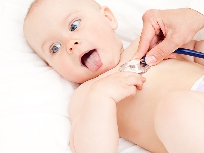 Chamando um médico para diarréia com sangue