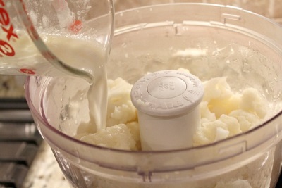 Cauliflower puree na may gatas ng dibdib