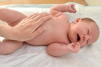 Yeni doğmuş bir bebekte dysbacteriosis