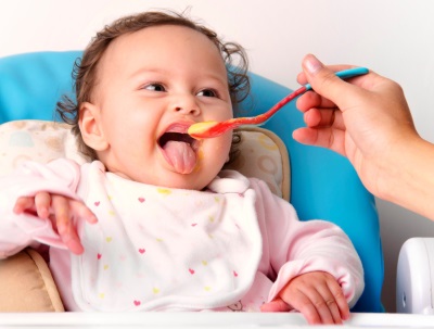 Bayi bayi 8 bulan