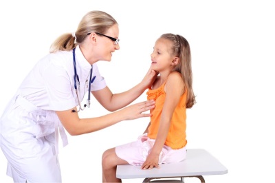 Çocuk ve doktor