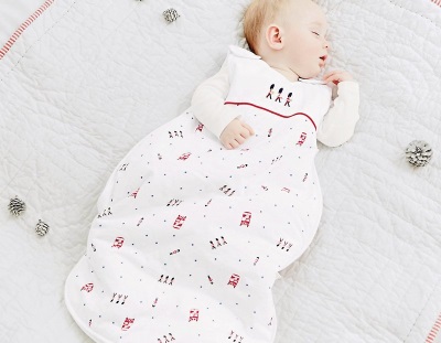 Memilih beg tidur untuk bayi baru lahir