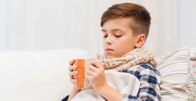 كيفية تخفيف السعال مع درجة حرارة الطفل - نصائح