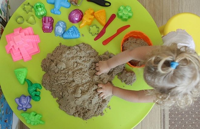 Kinetischer Sand selber machen